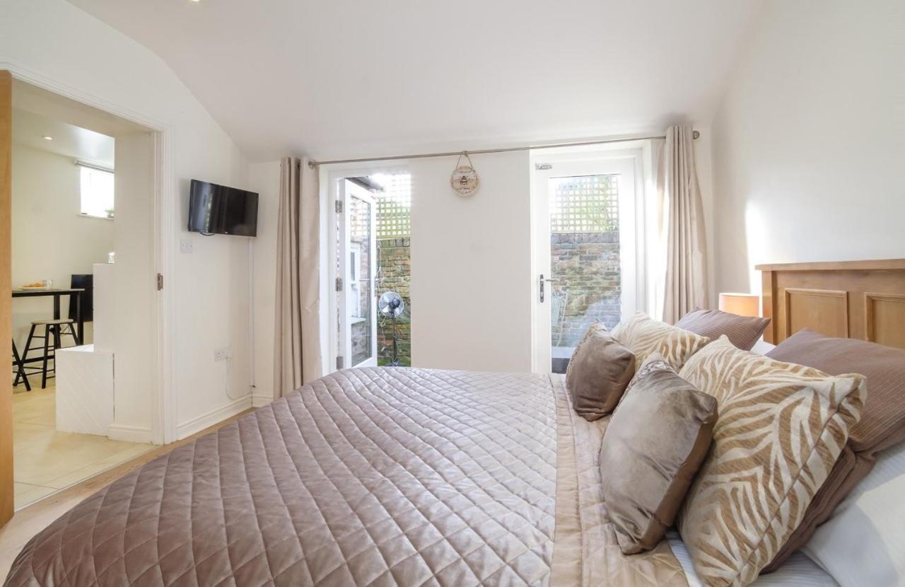 The Beehive Studio Apartment York Ngoại thất bức ảnh